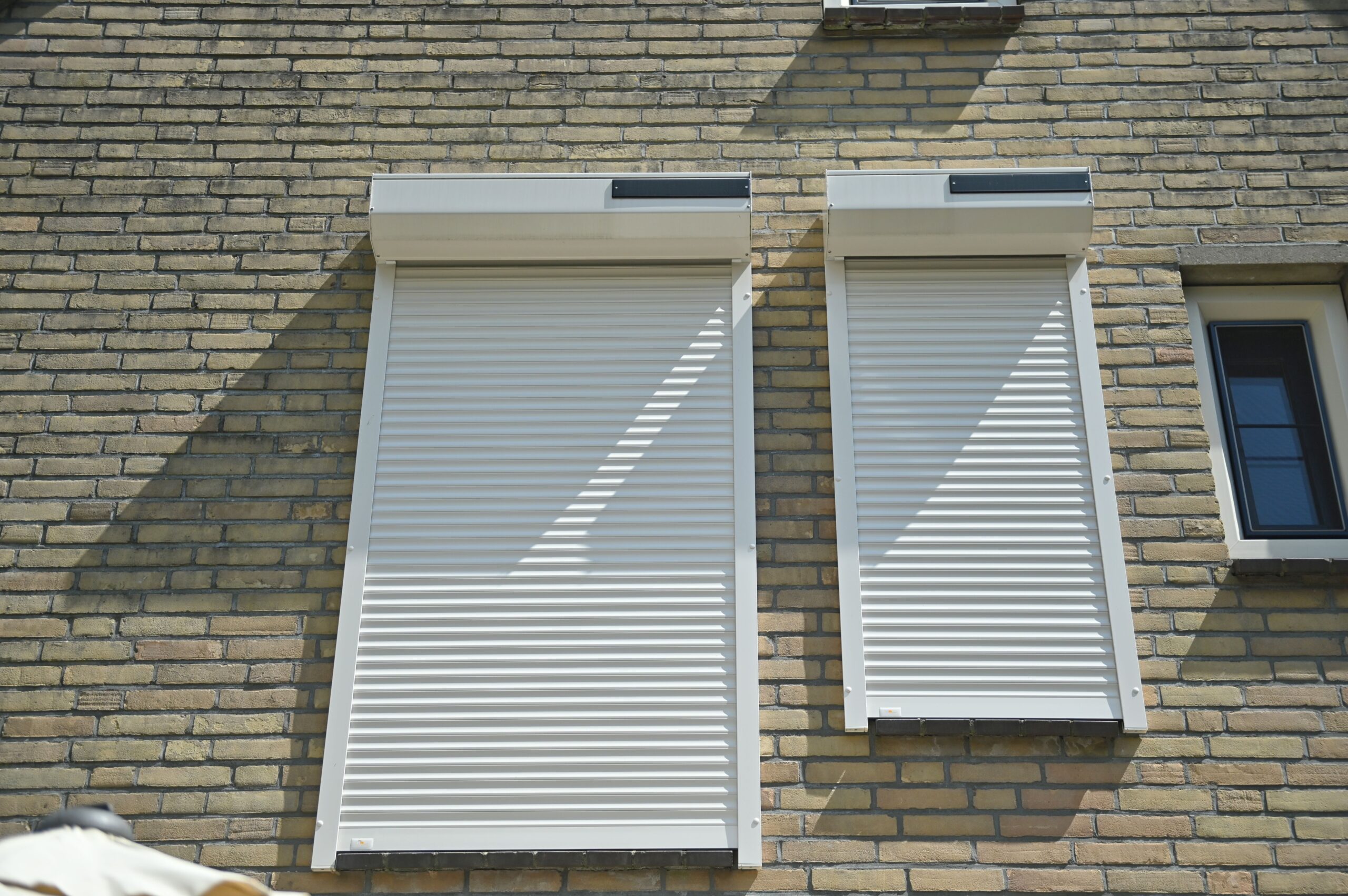 Goede zonwering vs. een airco: de voor- en nadelen